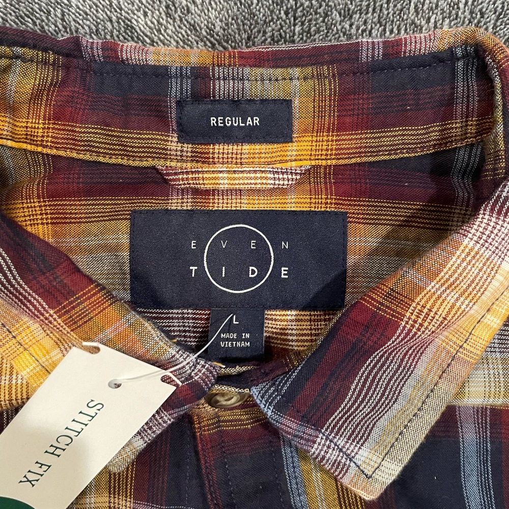 Men’s button up - Picture 2 of 2